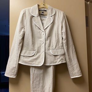 Seersucker cropped pants suit